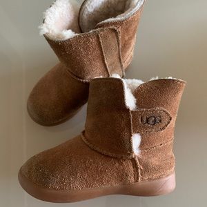Ugg toddler girl